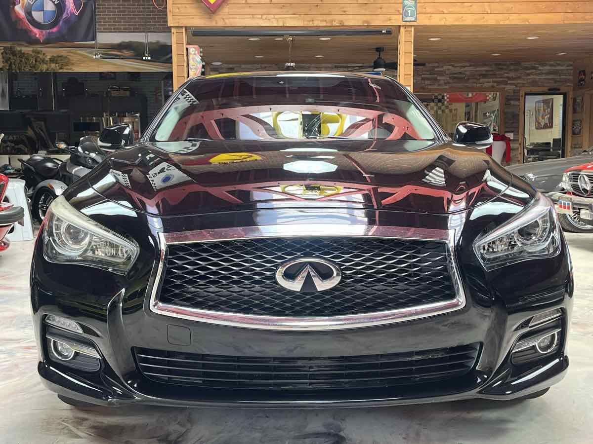 Used 2017 INFINITI Q50 2.0t w/ Moonroof Package AWD/4WD image 3