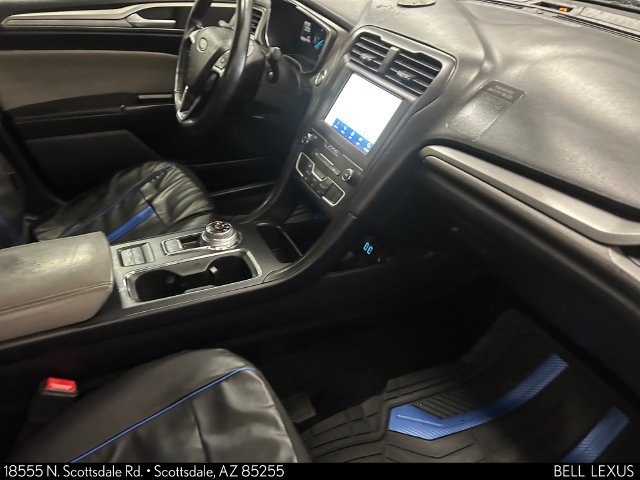 Used 2020 Ford Fusion SE w/ Equipment Group 151A FWD image 11