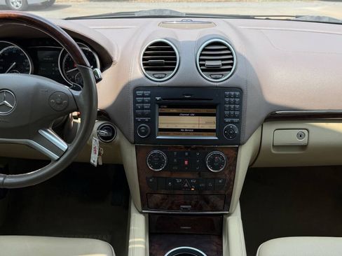 Used 2012 Mercedes-Benz GL 450 4MATIC image 18