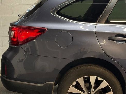 Used 2015 Subaru Outback 2.5i Limited image 3