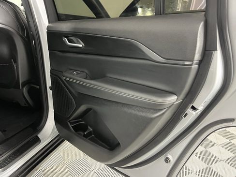 Certified 2023 Jeep Grand Cherokee L Laredo image 31