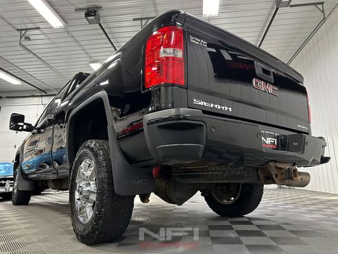 Used 2015 GMC Sierra 2500 Denali w/ Duramax Plus Package image 21