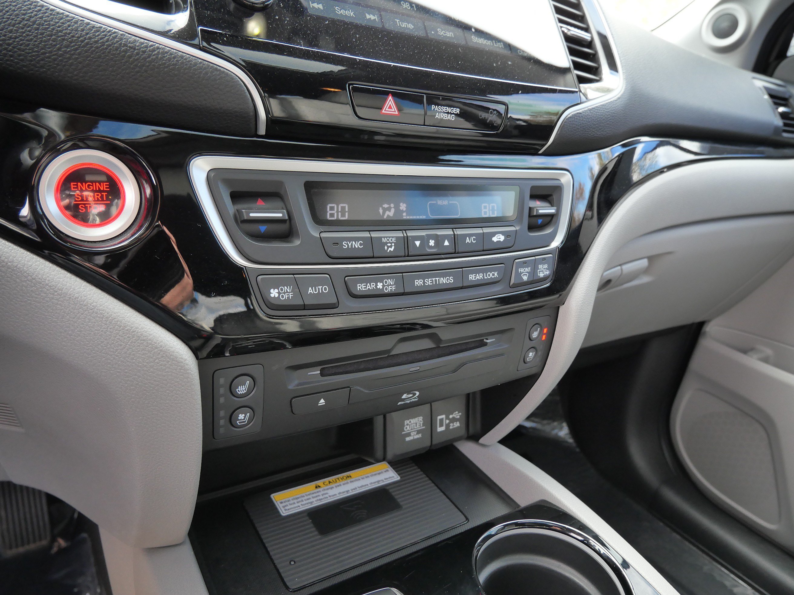 Used 2020 Honda Pilot Elite image 23
