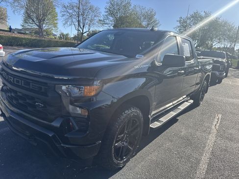 Certified 2024 Chevrolet Silverado 1500 Custom image 5