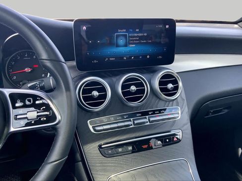 Used 2021 Mercedes-Benz GLC 300 4MATIC image 7