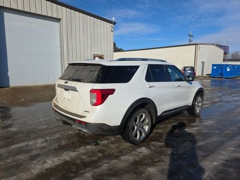 Used 2020 Ford Explorer Platinum w/ Premium Technology Package image 7