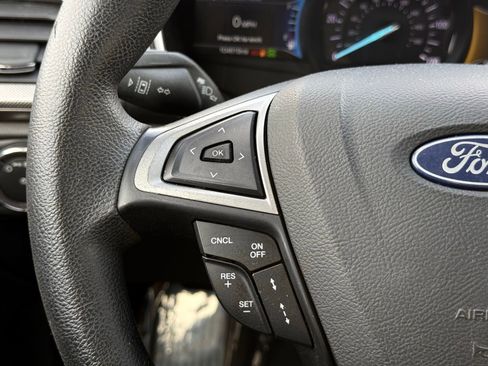 Used 2019 Ford Fusion SE FWD image 25
