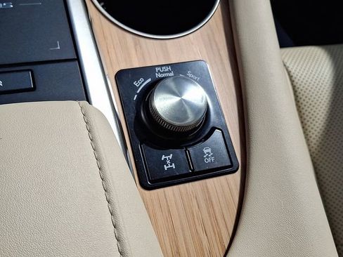 Used 2021 Lexus RX 350L 350L w/ Premium Package image 25