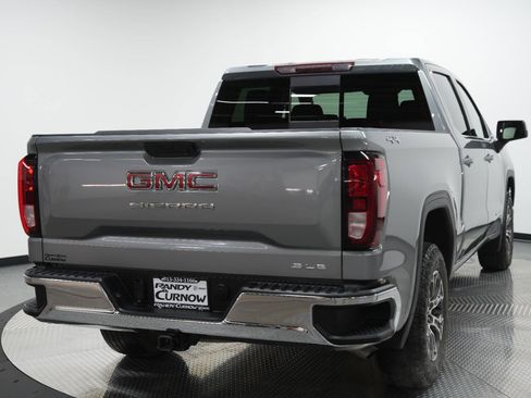 Used 2023 GMC Sierra 1500 SLE w/ Preferred Package image 7