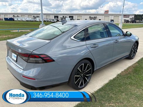 New 2026 Honda Accord Hybrid Touring image 6