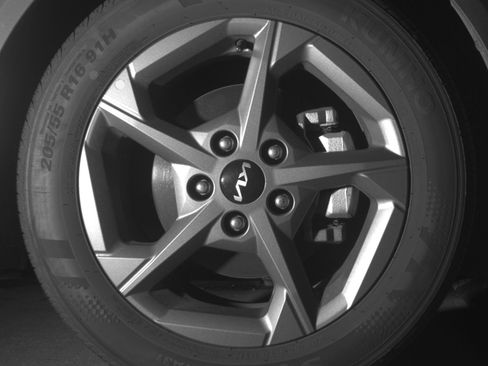 Used 2025 Kia K4 LXS image 13