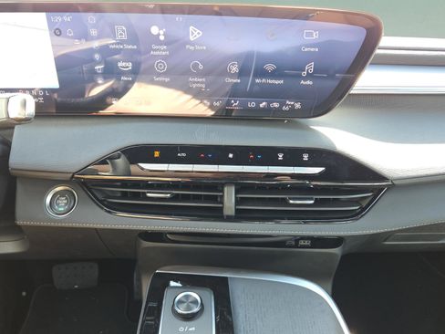 New 2025 Buick Enclave Sport Touring w/ Power Package image 19