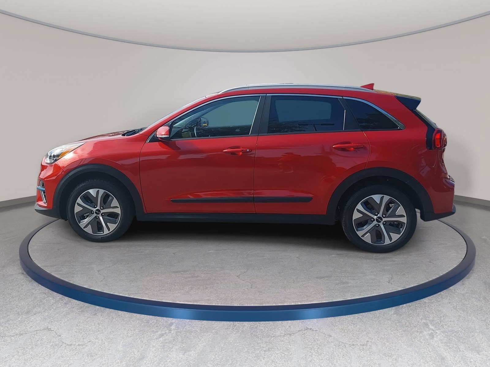 Used 2022 Kia Niro EX Premium w/ Cold Weather Package FWD image 8