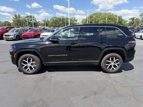 Used 2024 Jeep Grand Cherokee Limited w/ Luxury Tech Group II AWD/4WD image 4