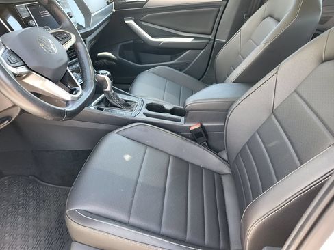 Used 2023 Volkswagen Jetta SE FWD image 26