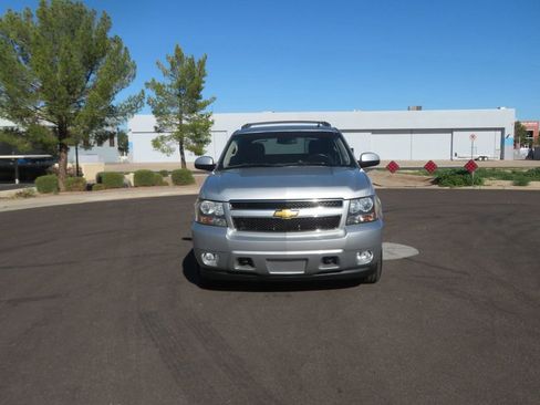 Used 2013 Chevrolet Avalanche LS image 11