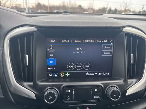 Used 2022 GMC Terrain SLT w/ Tech Package image 21