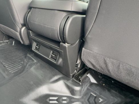Certified 2024 GMC Sierra 2500 Pro AWD/4WD image 11