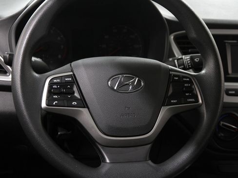 Used 2021 Hyundai Accent SE image 7