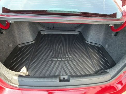 Used 2018 Honda Accord Sport image 49