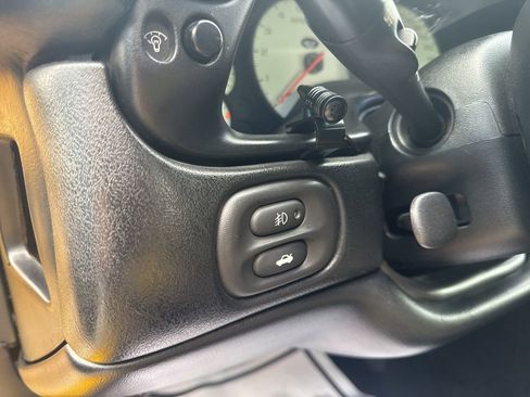 Used 2002 Chevrolet Corvette Convertible w/ Preferred Equipment Group2 image 24