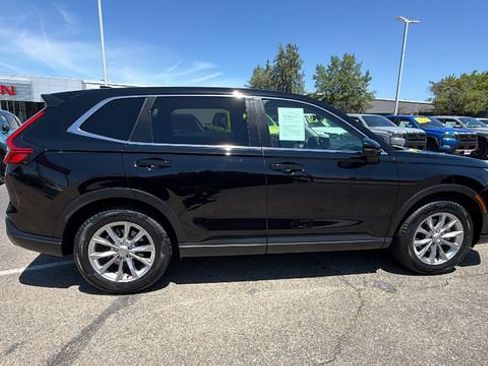 Used 2023 Honda CR-V EX-L image 3
