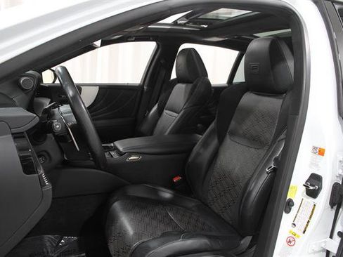 Used 2018 Lexus LS 500 F Sport w/ Accessory Package (Z2) image 5