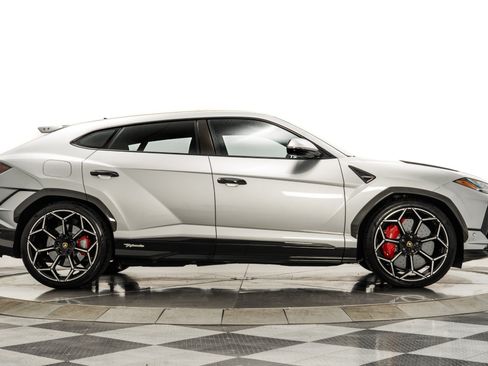 Used 2024 Lamborghini Urus Performante AWD/4WD image 53