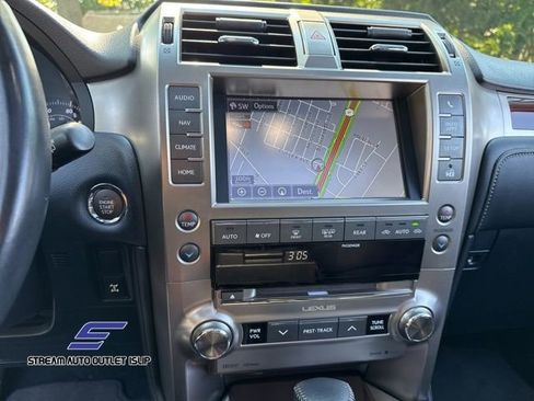 Used 2019 Lexus GX 460 image 38