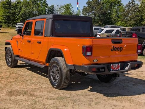 New 2026 Jeep Gladiator Sport AWD/4WD image 5