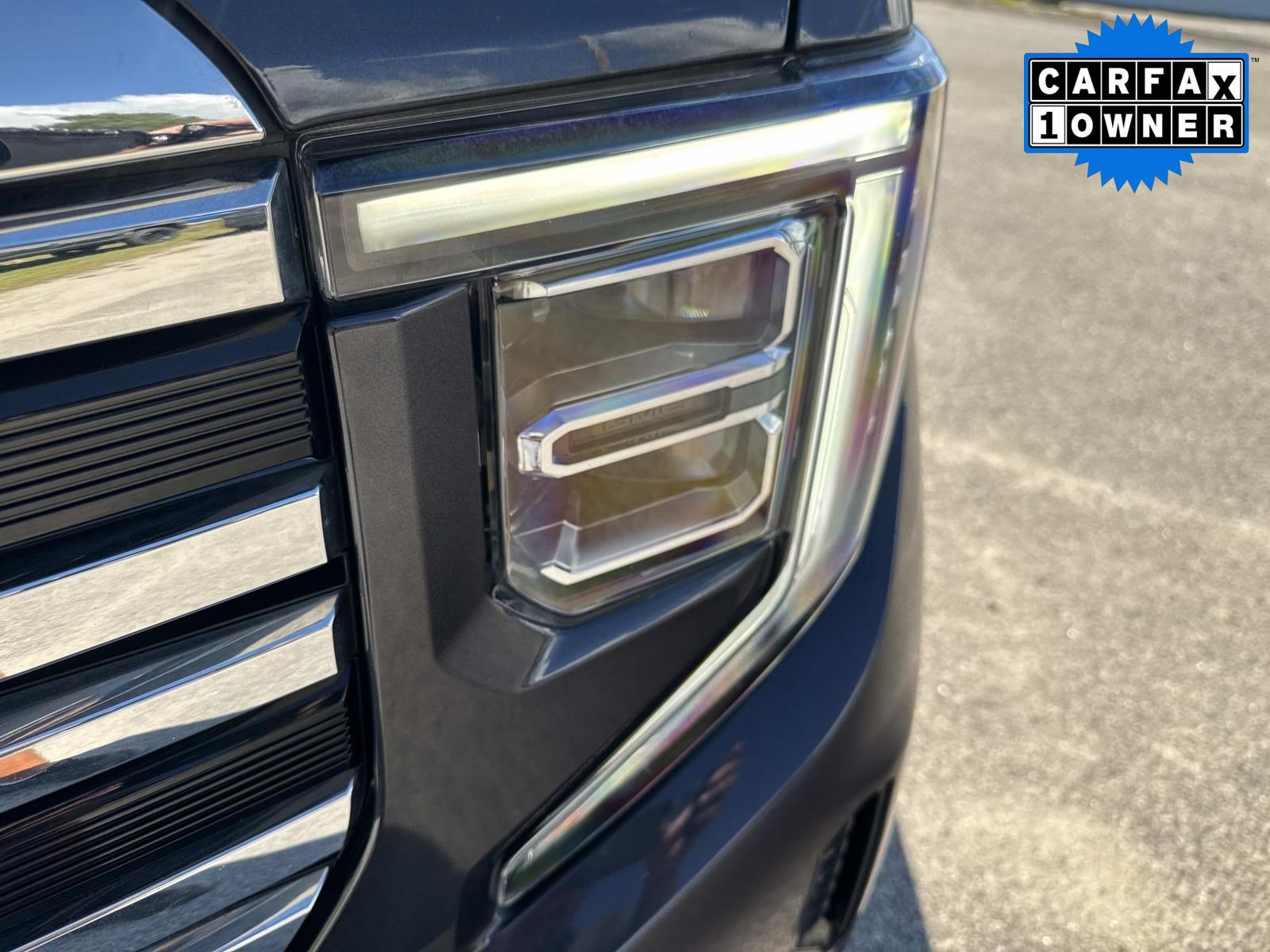Used 2022 GMC Sierra 1500 SLT w/ SLT Premium Plus Package AWD/4WD image 10