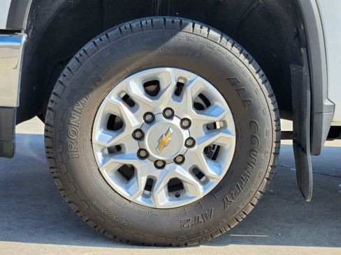 Used 2021 Chevrolet Silverado 3500 LT image 7