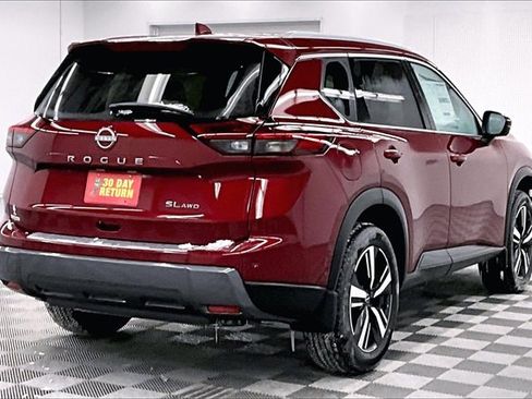 New 2025 Nissan Rogue SL image 17