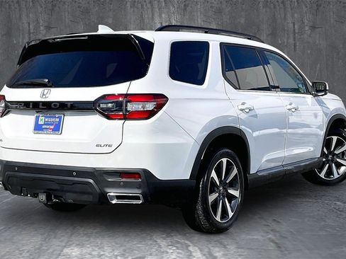 Used 2024 Honda Pilot Elite image 6