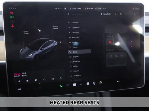 Used 2023 Tesla Model 3 Standard Range image 8