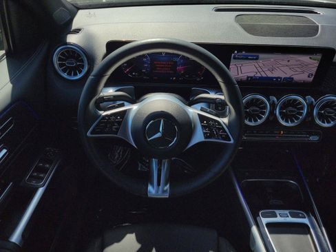 Certified 2025 Mercedes-Benz GLB 250 image 13
