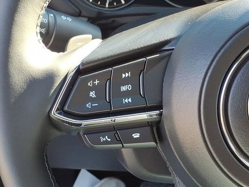 New 2025 MAZDA CX-5 Signature image 18