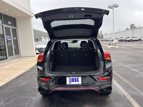 Used 2022 Buick Encore GX Preferred w/ Sport Touring Package image 5