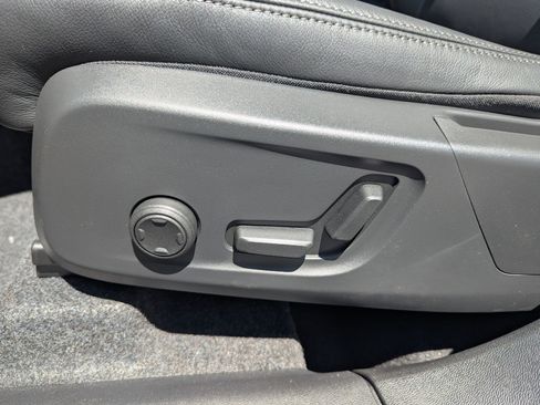 New 2026 Volvo XC40 B5 Plus w/ Protection Package Premier image 9