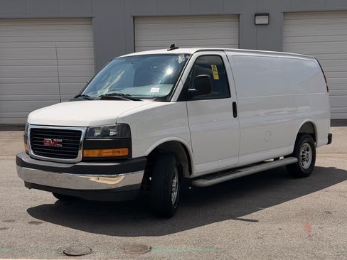 Used 2025 GMC Savana 2500 w/ Driver Convenience Package RWD image 7