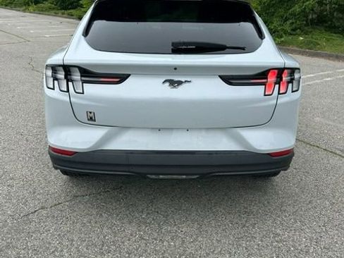 Used 2021 Ford Mustang Mach-E Select w/ Comfort/Technology Package AWD/4WD image 5