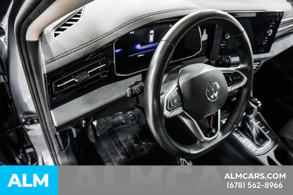 Used 2025 Volkswagen Jetta SE FWD image 32