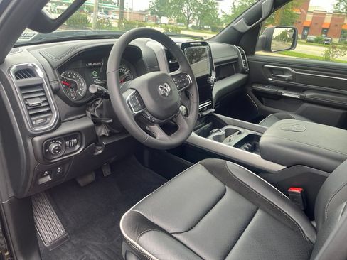 Used 2025 RAM 1500 Laramie w/ Sport Appearance Package AWD/4WD image 11