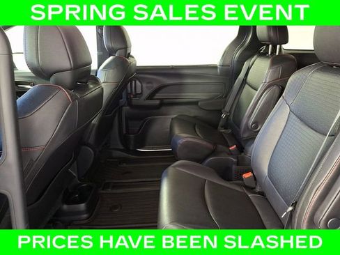 Used 2025 Toyota Sienna XSE image 11