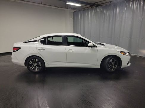Used 2023 Nissan Sentra SV image 9