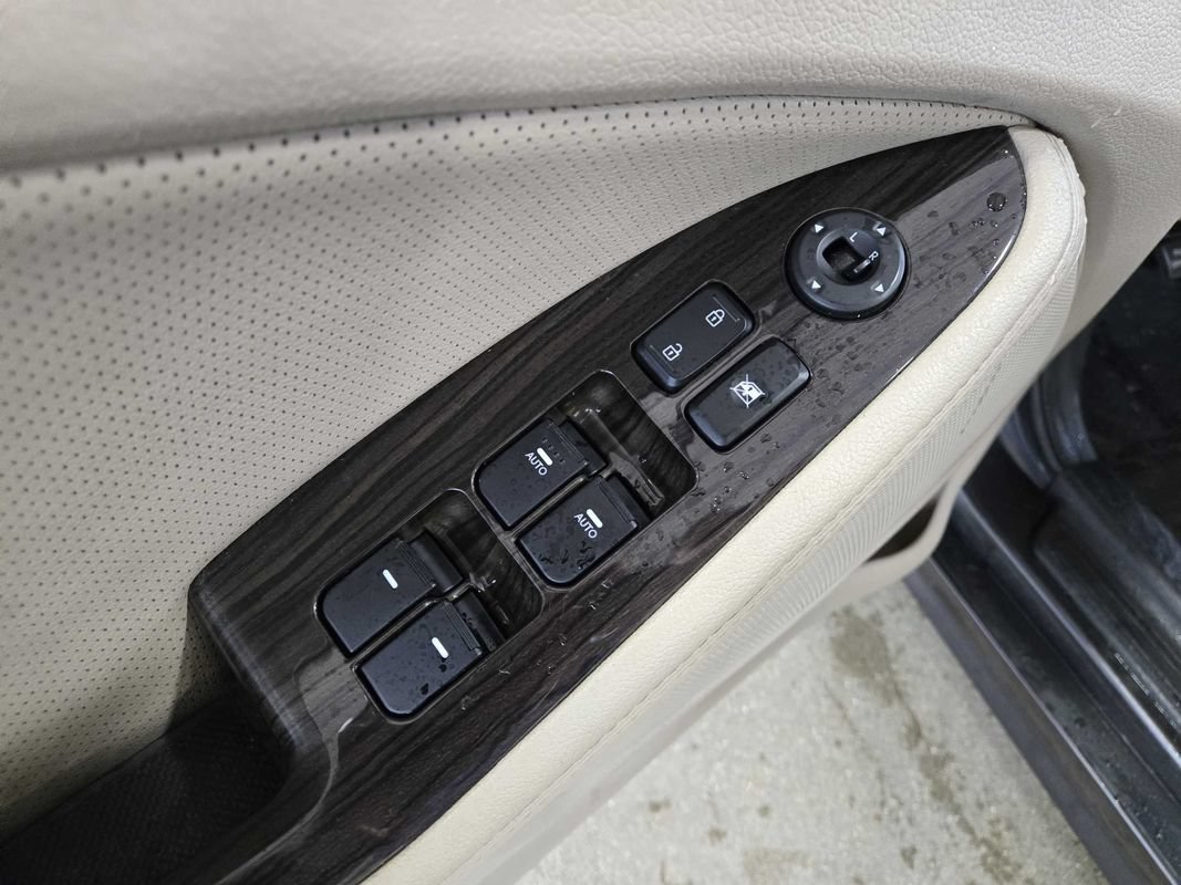 Used 2015 Kia Optima EX FWD image 12