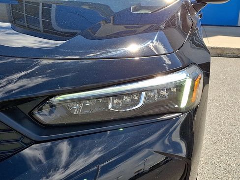 Used 2025 Honda Civic LX image 9