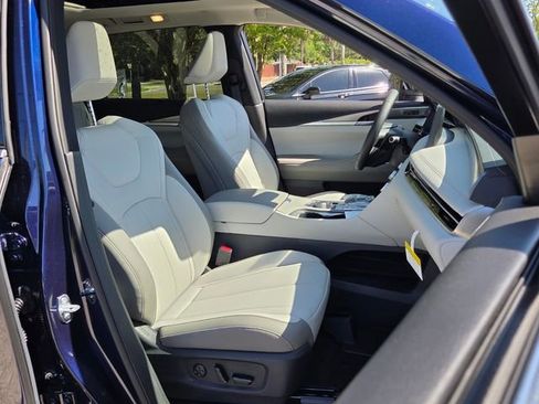 New 2026 INFINITI QX60 Luxe w/ Cargo Package FWD image 22