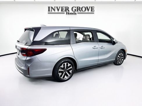 Certified 2026 Honda Odyssey EX-L image 5