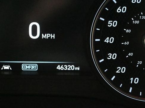 Used 2020 Genesis G70 3.3T image 22